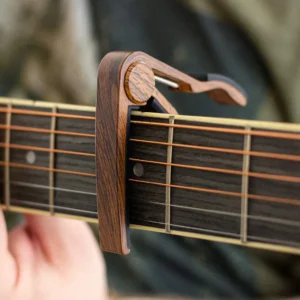 Cejilla Capo Capodastro Para Guitarra Clasica , Acustica - imagen 3